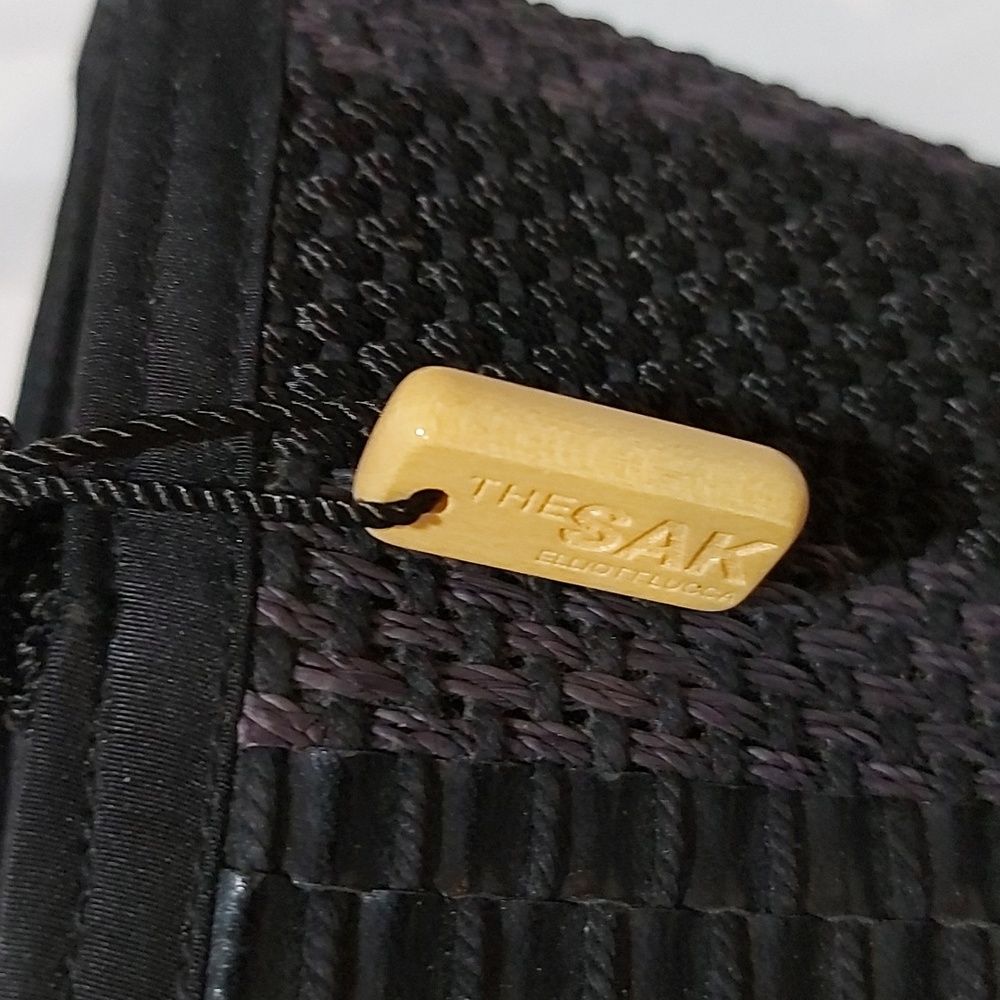 22. THE SAK LEATHER WOVEN HANDBAG! - Picture 2 of 2